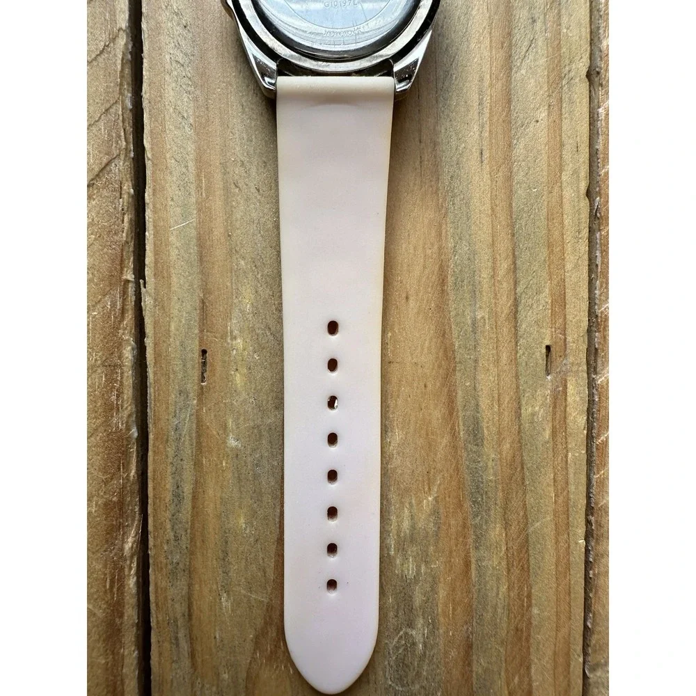 Guess Ladies Multifunction Pink Watch G10197L Water Resistant To 350 FT WORKS - Picture 11 of 14